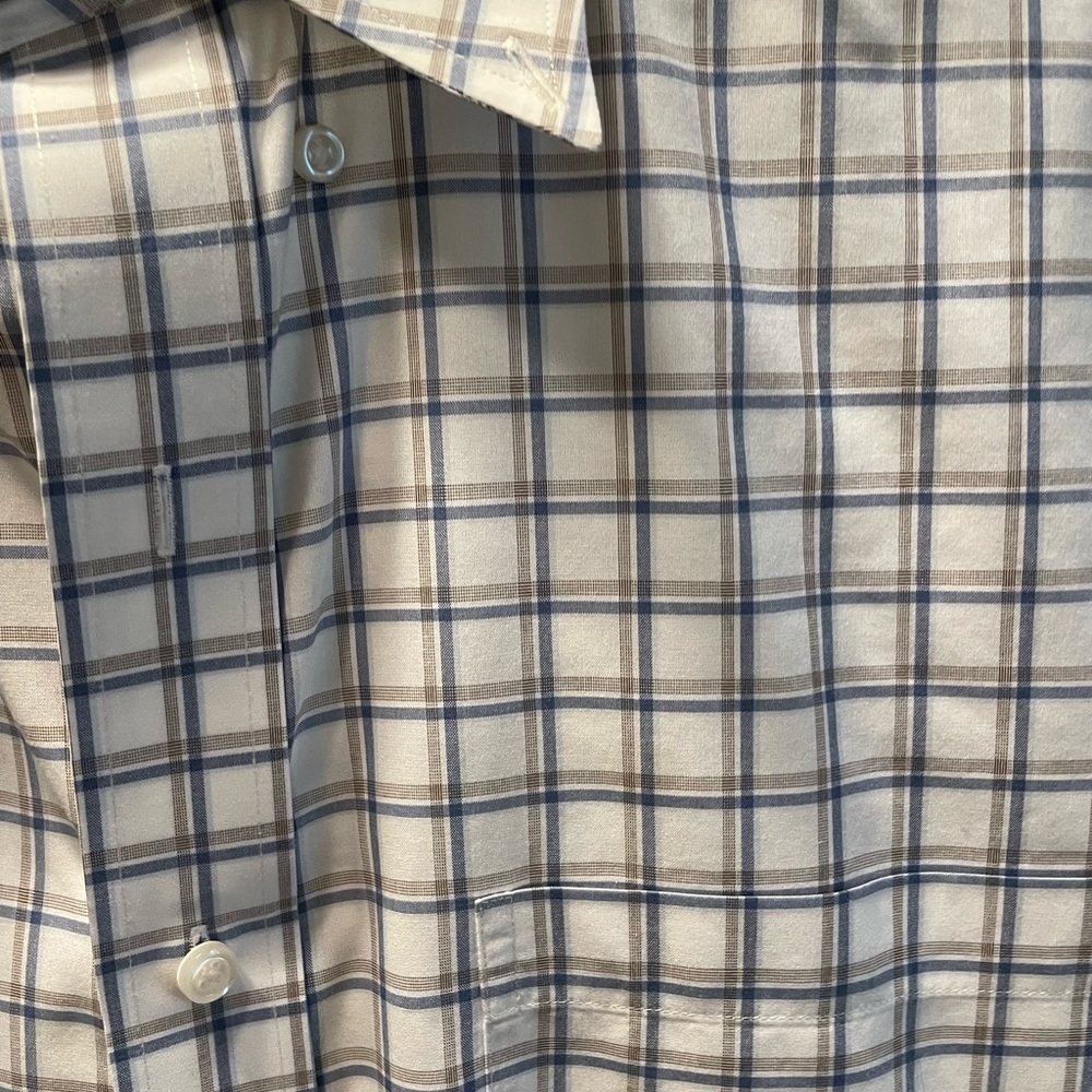 Mens button down- wrinkle free - large